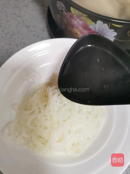 加入鸡汤高过米线。