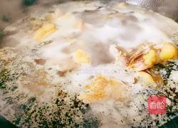 黄花菜虫草花炖鸡汤的做法图解4