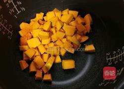 南瓜白芸豆苞谷臻的做法图解3