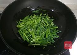 韭菜花炒鸡蛋的做法图解9