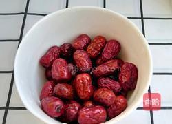 银耳雪梨汤的做法图解3