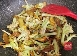 菜花炒肉的做法图解16