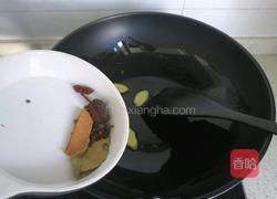 花生炖凤爪的做法图解5