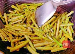 干煸豆角的做法图解8