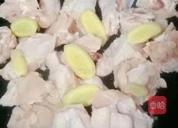 翅根炖土豆胡萝卜的做法图解3