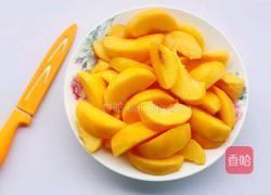 黄桃罐头的做法图解3