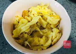 金黄鲜美的丝瓜鸡蛋菌菇汤,简单又低脂,全家都喜欢的做法图解4