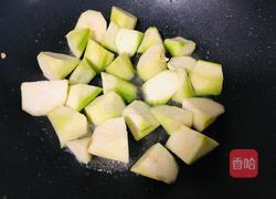 金黄鲜美的丝瓜鸡蛋菌菇汤，简单又低脂，全家都喜欢的做法图解5
