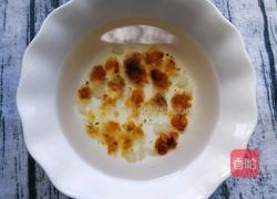 银耳桃胶雪燕羹的做法图解2