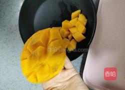 松子酸奶水果捞的做法图解2