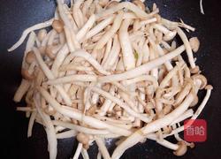 鸭肝菌汤面的做法图解4