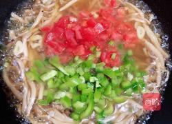 鸭肝菌汤面的做法图解8