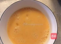 丝瓜菌菇鸡蛋汤的做法图解2