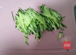 黄瓜鸡蛋饼的做法图解4