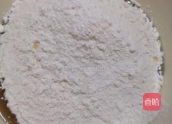 广式莲蓉蛋黄月饼的做法图解5