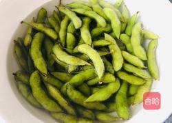 盐水毛豆这样做，简单美味，刷剧宵夜必备的做法图解1