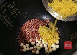红豆莲子小米粥的做法图解6