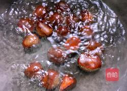铁锅炒板栗的做法图解1
