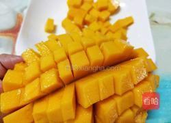 牛奶芒果西米露的做法图解5