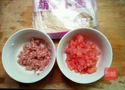 西红柿牛肉胡萝卜面的做法图解2