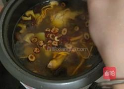虫草鸡汤的做法图解5