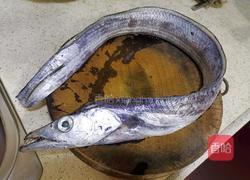 酸甜带鱼的做法图解1