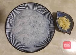 蒜蓉扇贝肉蒸粉丝的做法图解2
