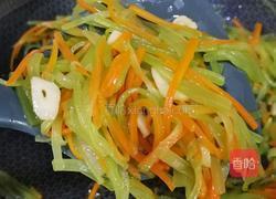 蒜香莴笋胡萝卜丝的做法图解7