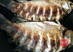 红烧鲫鱼的做法图解9