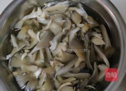 软炸鲜蘑的做法图解1
