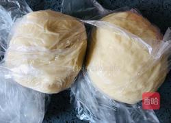 中秋必吃的梅干菜鲜肉月饼,外皮酥脆,内馅鲜香好吃到爆的做法图解5