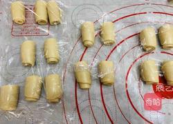 中秋必吃的梅干菜鲜肉月饼,外皮酥脆,内馅鲜香好吃到爆的做法图解19