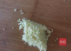 蒜蓉凉拌海带丝的做法图解1