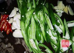 福寿鱼爱上嫩豆腐的做法图解2