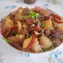 土豆烧牛肉的做法[图]