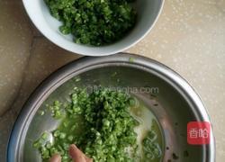 猪肉四季豆馅饼的做法图解2