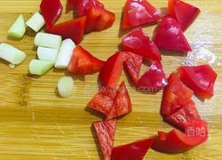 毛豆炒虾仁的做法图解3