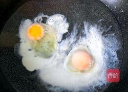 红糖米酒煮鸡蛋的做法图解5