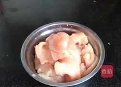 鸡肉水煮肉片的做法图解1