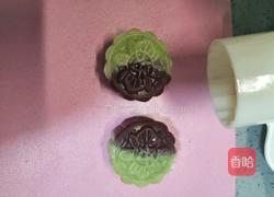 双色冰皮月饼的做法图解15