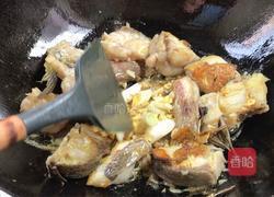 双椒鱼块的做法图解7