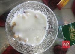 水果谷物酸奶杯的做法图解2