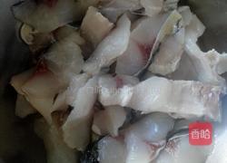 粟米剁椒鱼片的做法图解1