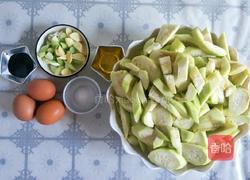 秋季养生丝瓜蛋花汤的做法图解1