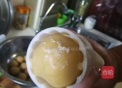 莲蓉蛋黄月饼的做法图解7