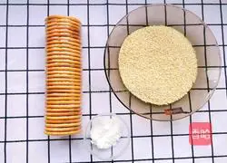 Illustration of how to make money pumpkin cake 3