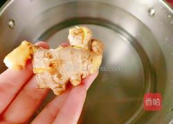野生青杠菌牛骨汤的做法图解5