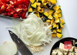 盐味蔬菜咖喱-禁欲系日式料理，巧用盐烹煮食物#素食的做法图解2