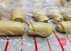 酥到掉渣的豆沙蛋黄酥，你要来一个吗？的做法图解14