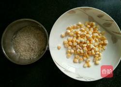 猪扇骨玉米粥的做法图解2